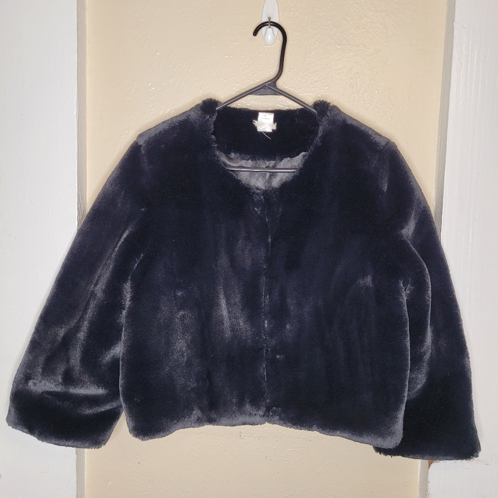 Ruyi faux fur jacket Womens Size M L black very soft Cropped